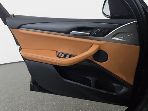 Used 2023 BMW X3 xDrive30i w/ Premium Package image 28