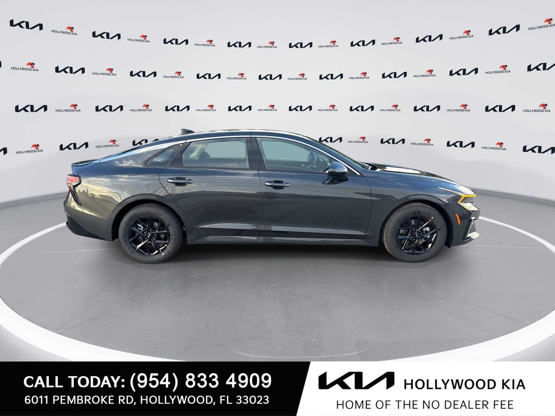 New 2027 Kia K5 LXS FWD image 9
