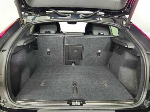 Certified 2023 Volvo C40 P8 Recharge Plus w/ Protection Package Premier AWD/4WD image 38