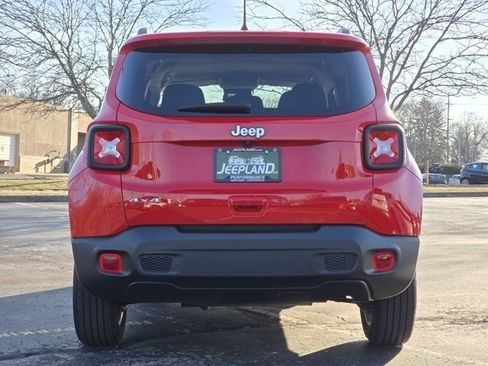 Used 2023 Jeep Renegade Latitude w/ Premium Group image 25