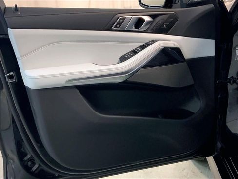 New 2026 BMW X5 xDrive40i image 10