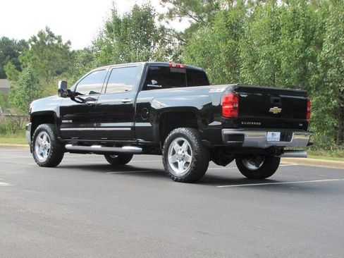 Used 2015 Chevrolet Silverado 2500 LTZ w/ Duramax Plus Package AWD/4WD image 7