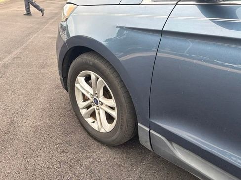 Used 2019 Ford Edge SEL w/ Equipment Group 201A FWD image 3