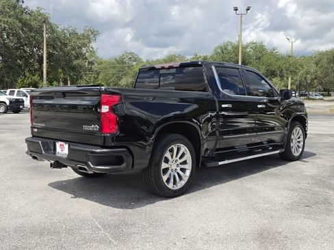 Used 2021 Chevrolet Silverado 1500 High Country w/ Technology Package AWD/4WD image 3