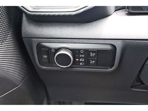 Used 2024 Ford Mustang Coupe RWD image 17