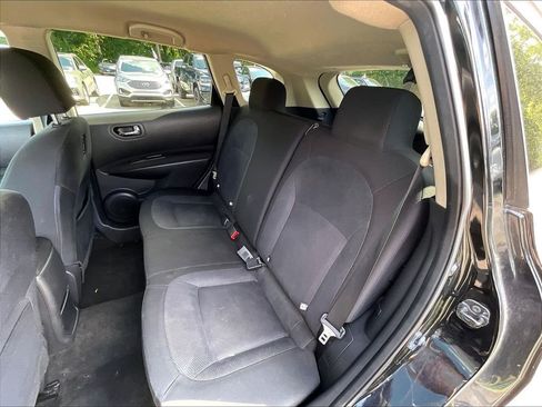 Used 2015 Nissan Rogue S w/ Convenience Package AWD/4WD image 24