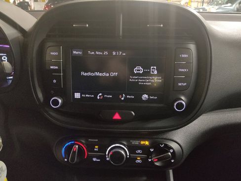 Used 2024 Kia Soul LX w/ Option Group 015 image 25