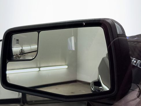 Used 2023 Chevrolet Silverado 1500 LT image 16