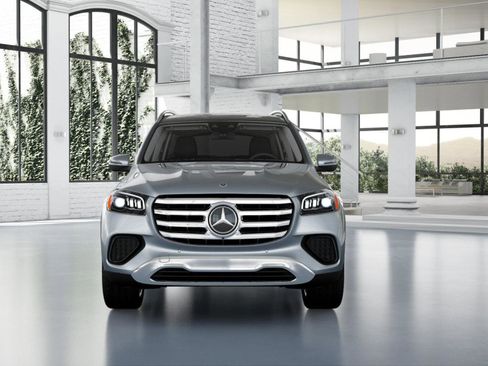 New 2026 Mercedes-Benz GLS 450 4MATIC image 9