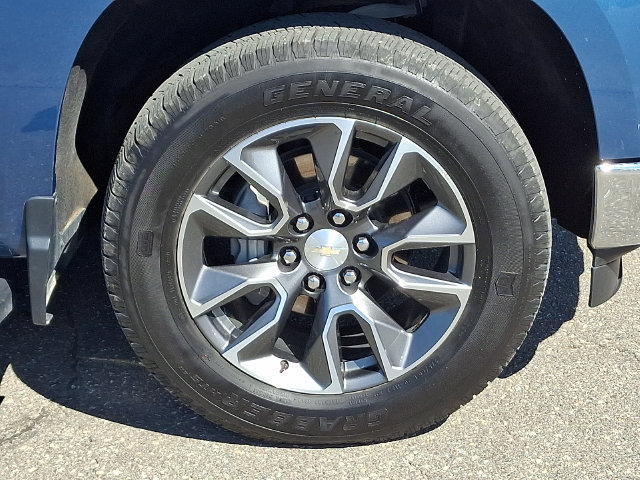 Used 2024 Chevrolet Silverado 1500 LT AWD/4WD image 29