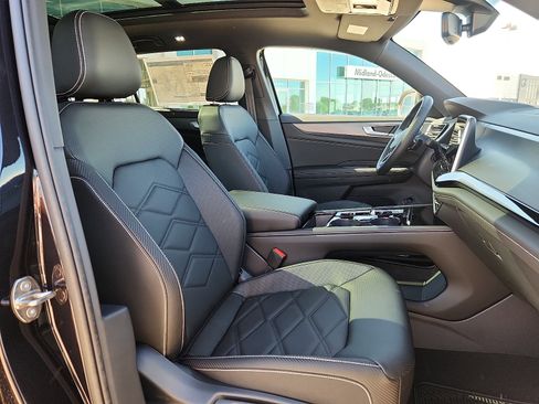 New 2026 Volkswagen Atlas Cross Sport SE FWD image 15