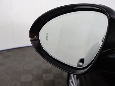 Used 2022 Porsche Cayenne image 41