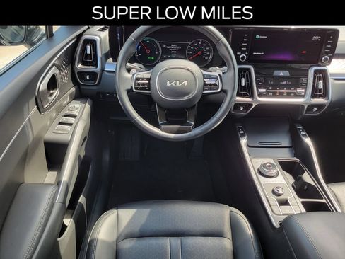 Used 2022 Kia Sorento S FWD image 8