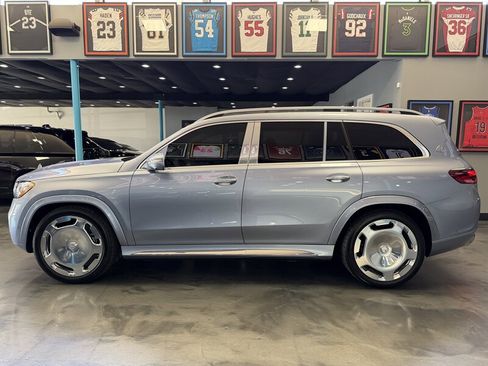 Used 2026 Mercedes-Benz Maybach GLS 600 4MATIC image 8