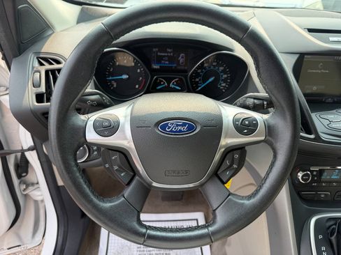 Used 2014 Ford Escape SE w/ Equipment Group 201A AWD/4WD image 19