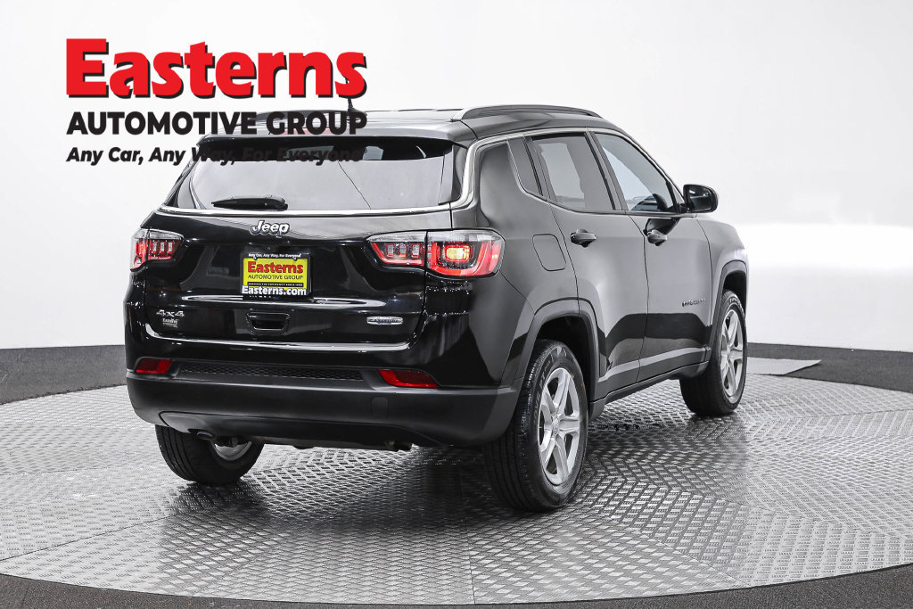 Used 2023 Jeep Compass Latitude AWD/4WD image 6