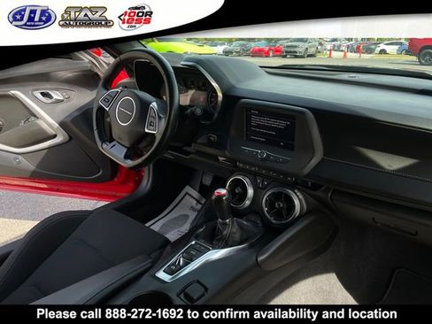 Used 2021 Chevrolet Camaro LT RWD image 16