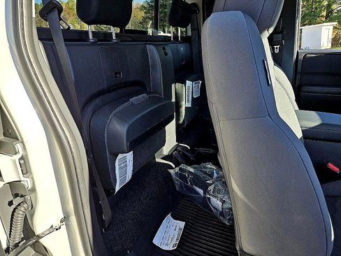 New 2026 Nissan Frontier S image 12