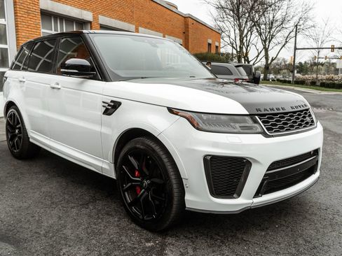Used 2020 Land Rover Range Rover Sport SVR image 6