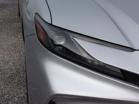 Used 2025 Toyota Camry LE FWD image 10