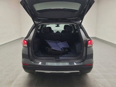 Used 2023 Chevrolet Equinox LT AWD/4WD image 29