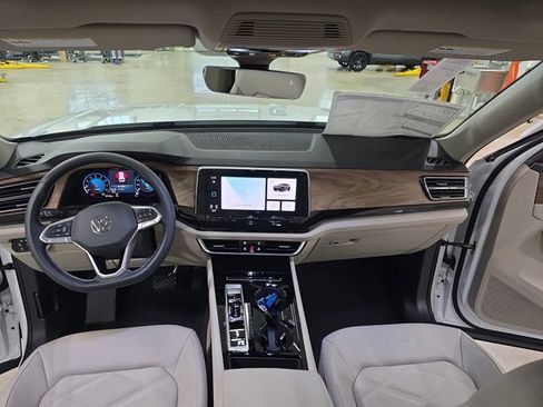 New 2026 Volkswagen Atlas SE AWD/4WD image 14