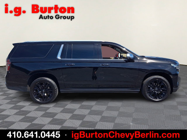 Certified 2023 Chevrolet Suburban Premier w/ Advanced Technology Package AWD/4WD image 7