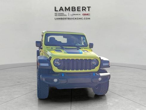 Used 2024 Jeep Wrangler Unlimited Rubicon 4xe w/ Technology Group AWD/4WD image 12