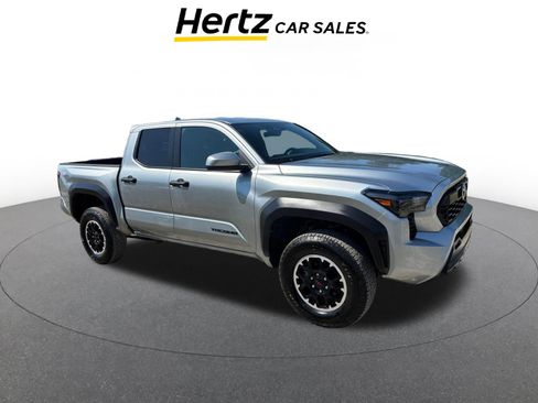 Used 2025 Toyota Tacoma TRD Off-Road AWD/4WD image 1