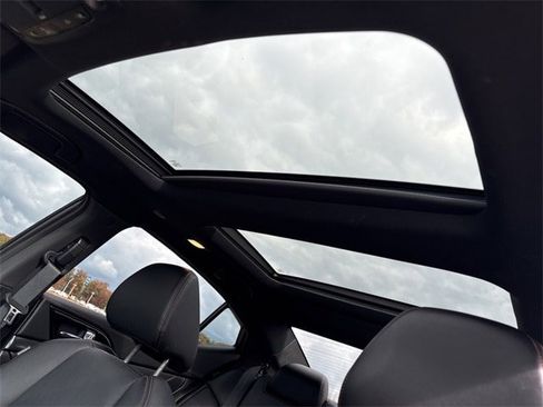 Used 2023 Nissan Maxima SR w/ Sport Mat Group image 27