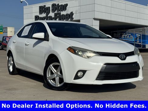 Used 2015 Toyota Corolla LE FWD image 2