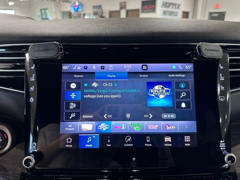 Used 2022 Jeep Wagoneer Series III image 26