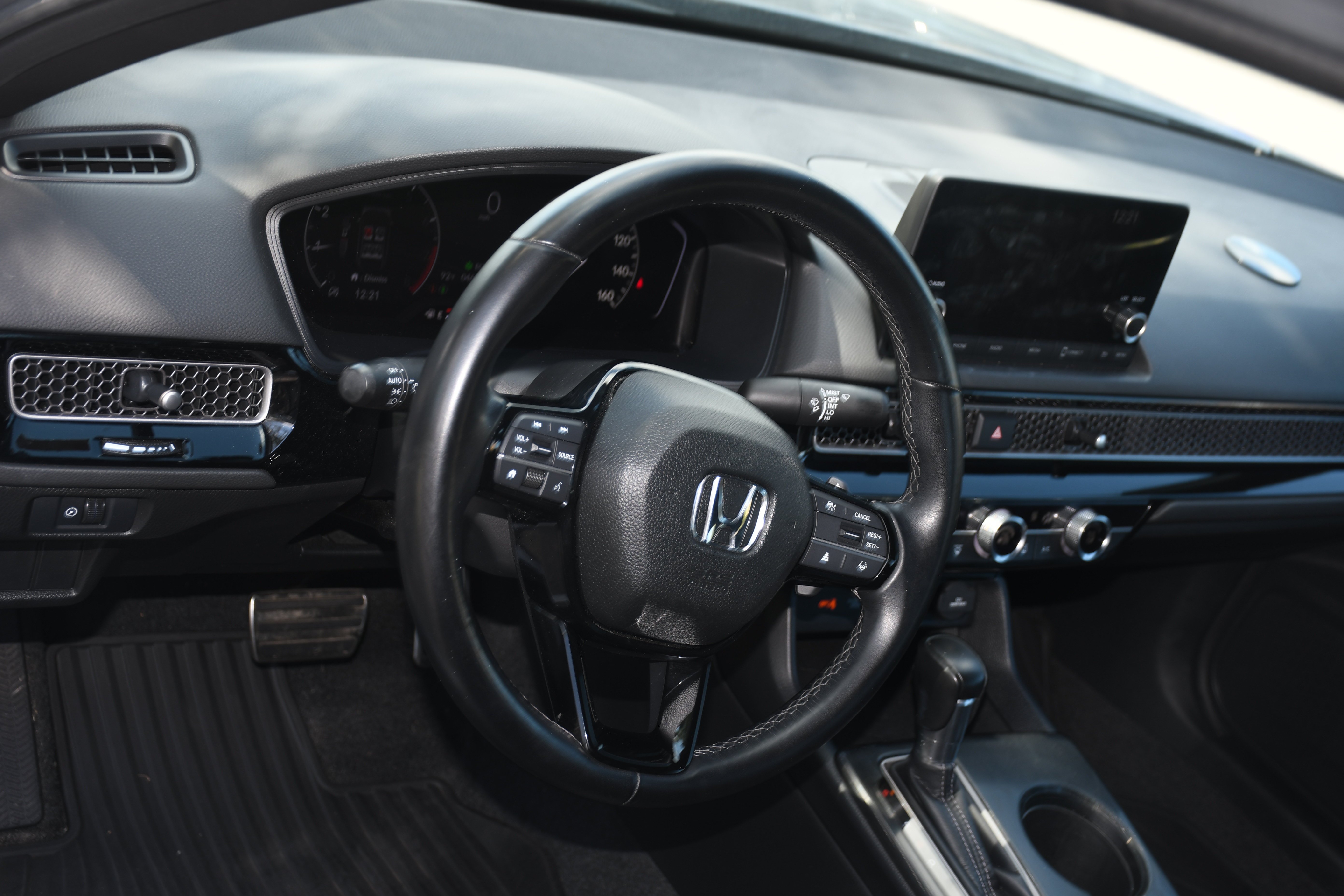 Used 2023 Honda Civic Sport image 8