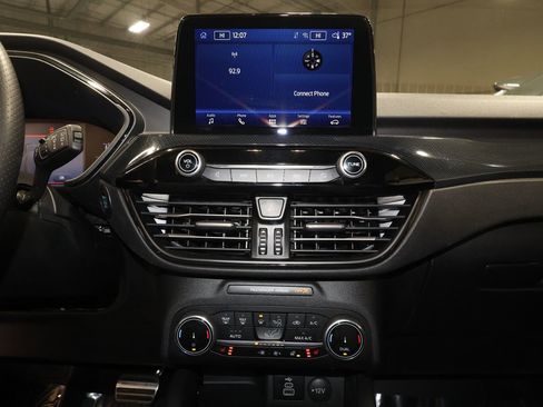 Used 2024 Ford Escape ST-Line image 16