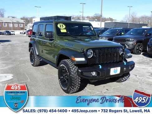 Used 2023 Jeep Wrangler Unlimited w/ Cold Weather Group AWD/4WD image 7