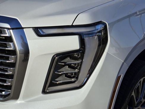 New 2026 GMC Yukon Denali w/ Sun & Power Step Package image 6
