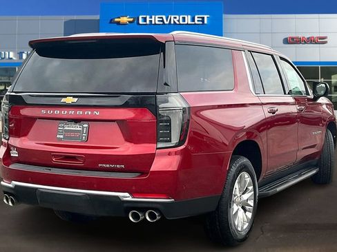 New 2025 Chevrolet Suburban Premier w/ Sun And Tow Package image 18