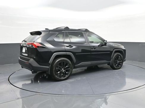 Used 2025 Toyota RAV4 XLE Premium FWD image 15