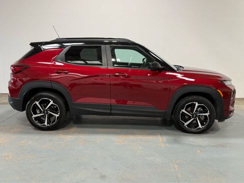 Used 2022 Chevrolet TrailBlazer RS w/ Convenience Package AWD/4WD image 6