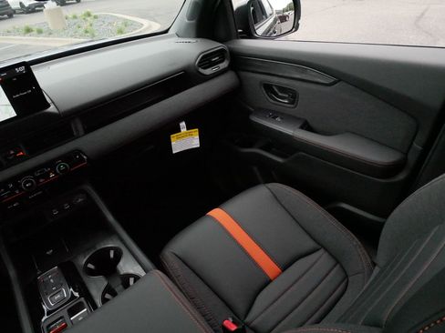 Used 2026 Honda Passport TrailSport image 11