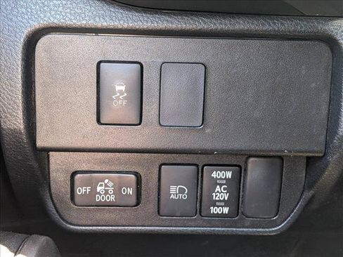 Used 2021 Toyota Tacoma TRD Off-Road w/ Technology Package RWD image 16