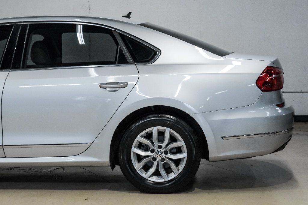 Used 2016 Volkswagen Passat 1.8T S FWD image 17