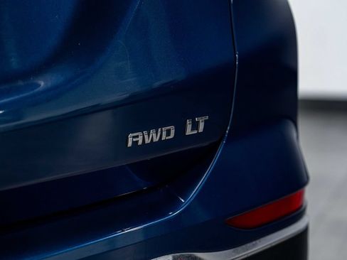 Used 2019 Chevrolet Equinox LT AWD/4WD image 12