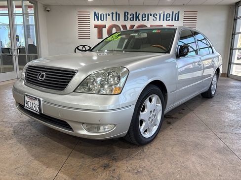 Used 2003 Lexus LS 430 RWD image 6