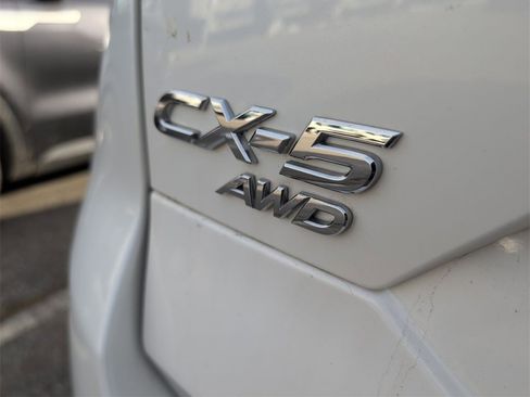 Used 2018 MAZDA CX-5 Sport image 6