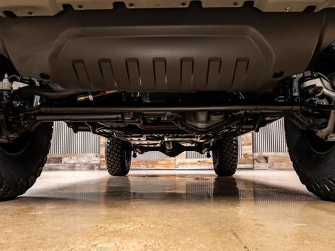 Used 2022 Jeep Gladiator Overland image 15