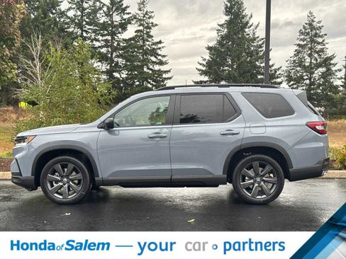 New 2025 Honda Pilot Sport image 5