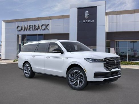 New 2026 Lincoln Navigator L Reserve AWD/4WD image 7