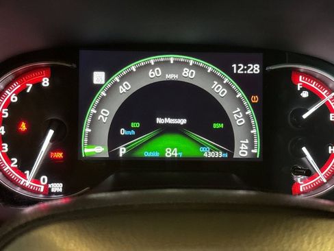 Used 2023 Toyota RAV4 XLE image 32