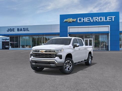 New 2026 Chevrolet Silverado 1500 LTZ w/ Z71 Off-Road Package AWD/4WD image 8